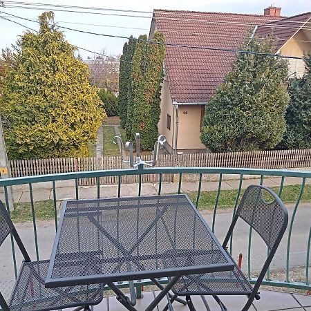Borostyán Vendégház Balatonkeresztúr Exterior foto